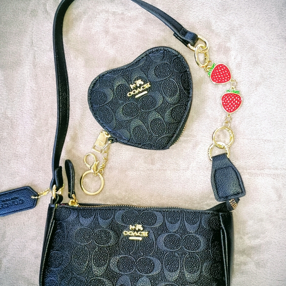 Coach Black and Tan Wallet Collection - Picture 4 of 7